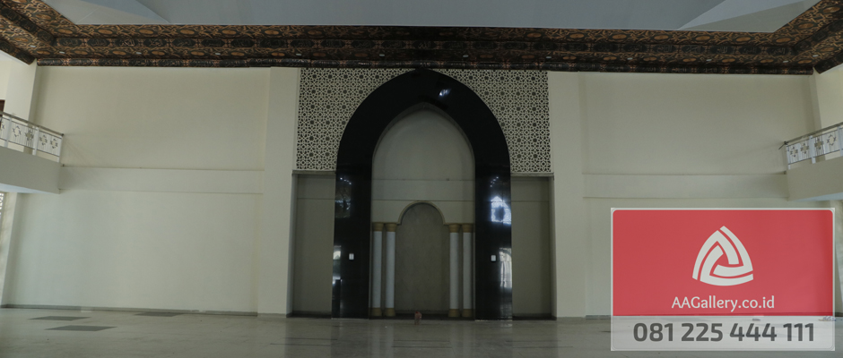 ornamen masjid dari tembaga kuningan-interior masjid